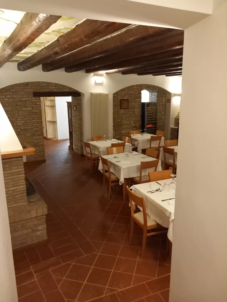 ristorante-pesaro-casteldimezzo-la-canonica-cucina-di-pesce-20